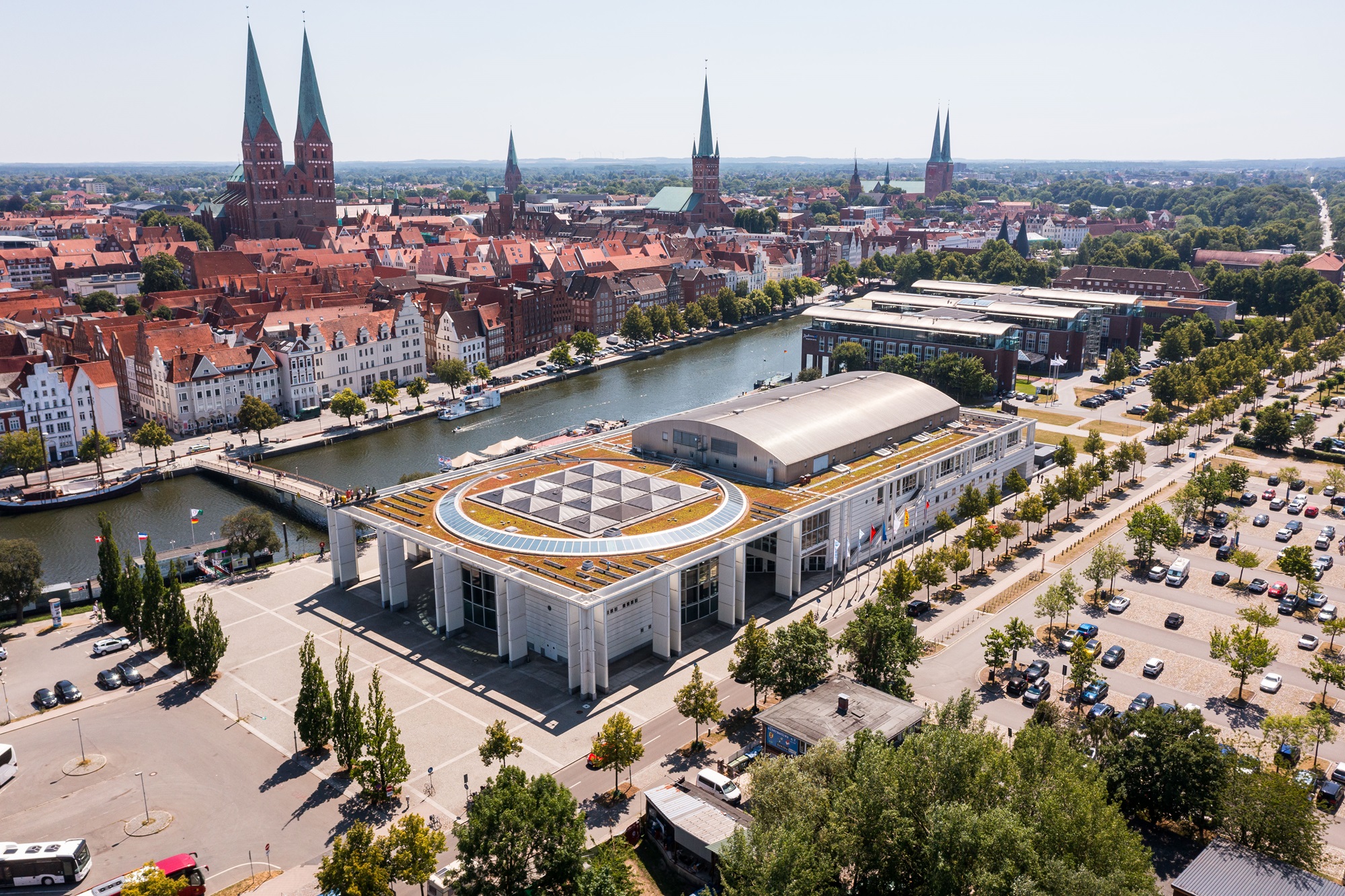 Musik- und Kongresshalle Luebeck Medienhaus LN